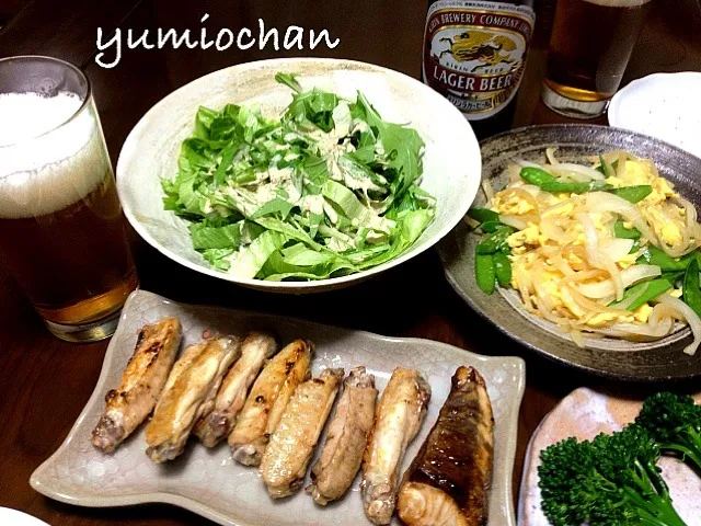 Snapdishの料理写真:2013.4.15 新タマネギと絹さやの玉子炒め🍻🍻🍻|ゆみずさん