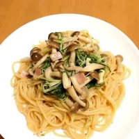 Snapdishの料理写真:水菜ときのこの和風パスタ|みみさん