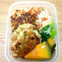 Snapdishの料理写真:納豆おやき弁当|キーラさん