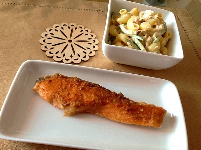 鮭のムニエル マカロニサラダ|ちャんさん