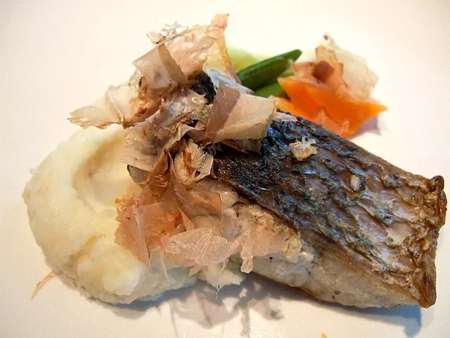 Pan-fried Seabass Fillet with Mash|Yvonne Limさん