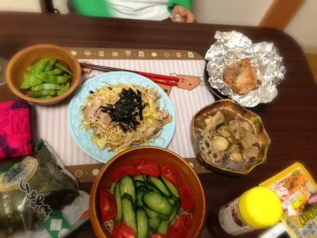 海苔いっぱい塩焼きそばと筑前煮|荒木 英幸さん