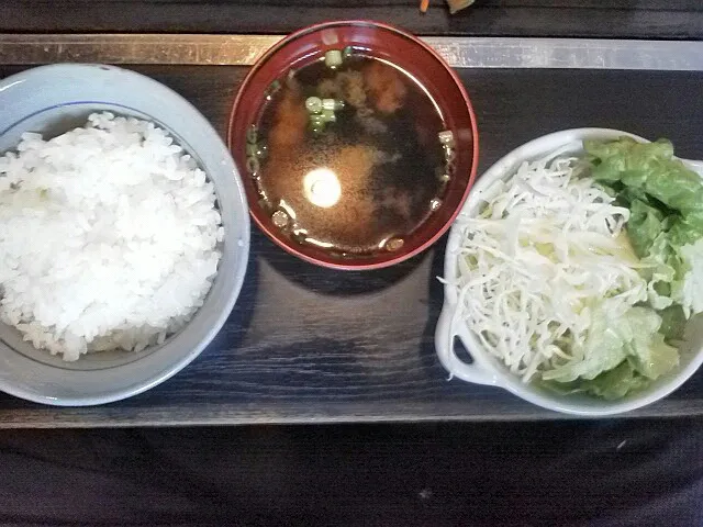 今日ランチ　まずは、ご飯セット(^o^)|まえだ　だいすけさん