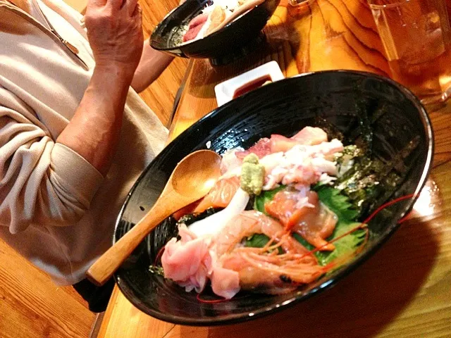 海鮮丼|ちびさん