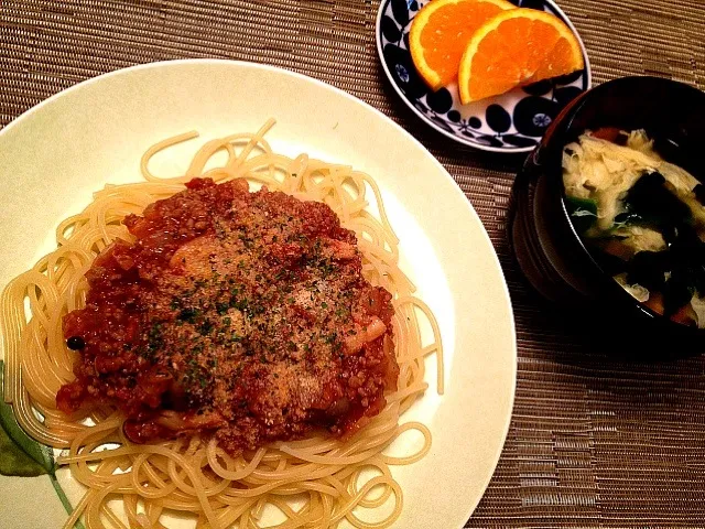 ミートソースパスタ  ほうれん草と卵のスープ  清見オレンジ|ikukoさん