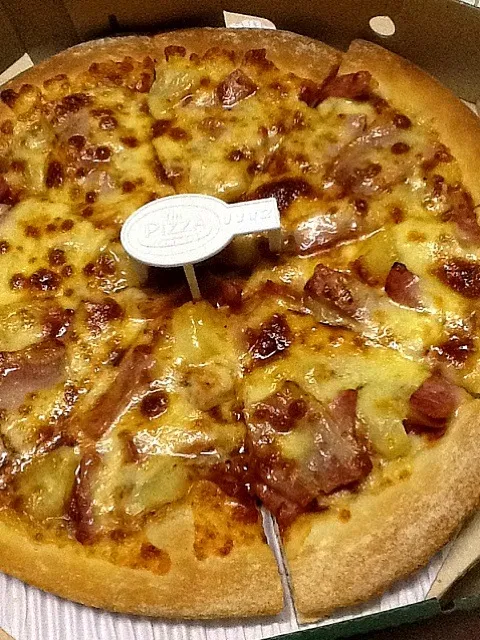 Hawaiian Pizza with Extra Cheese|Little Tomatoさん