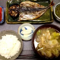 Snapdishの料理写真:アジの干物定食|yukoさん