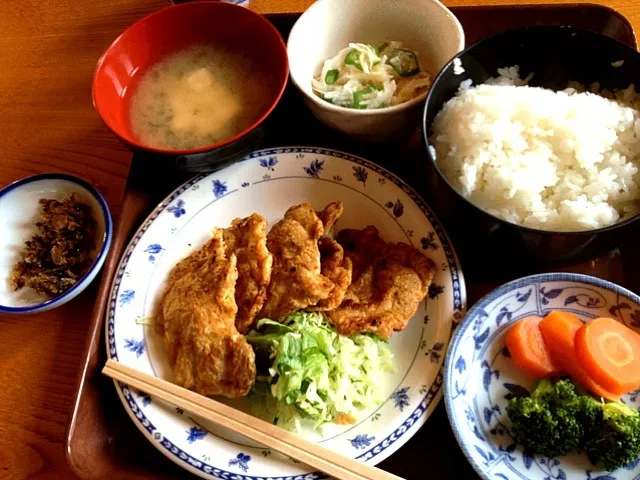 喫茶ふれあいの日替わり定食。ポークピカタやろう|ハルさん