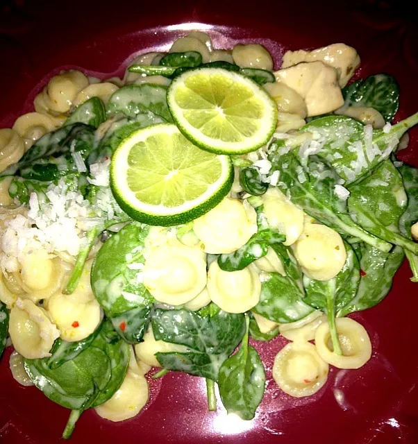 Lime in the coconut chicken pasta|lori stewartさん