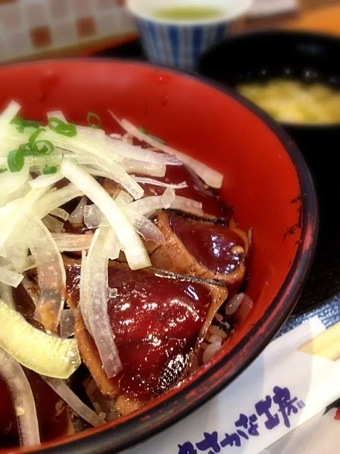 カツオたたき丼|ダンディ☆和田さん