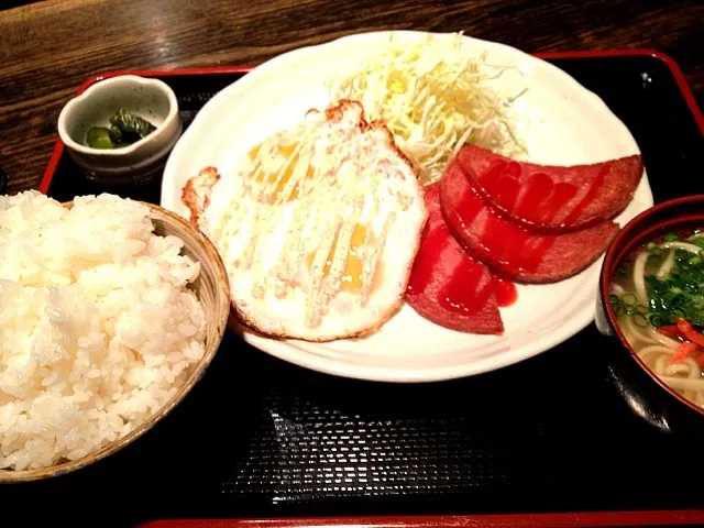 Snapdishの料理写真:スパム明太エッグ定食|yさん