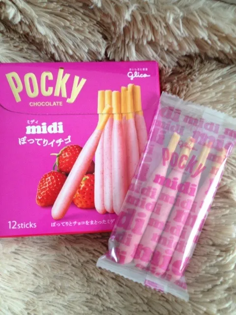 東日本でバカ売れして、西日本でも発売になったポッキーミディ💓はまってます👍|☆光るさん