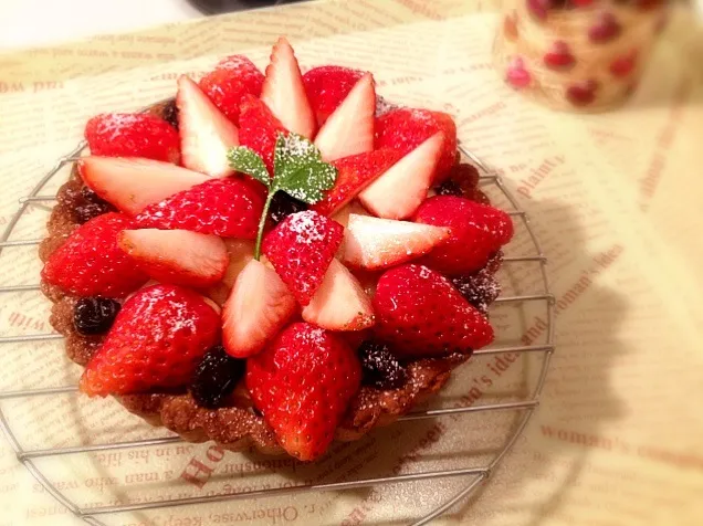 カスタードクリームとマスカルポーネのベリータルト グランマニエ風味★Strawberry Tarte with Custard cream and Mascarpone,Grand Marnier Flavor|***さん