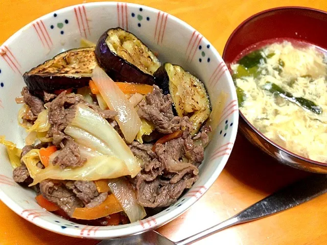 焼肉丼、卵スープ❤|まりえさん