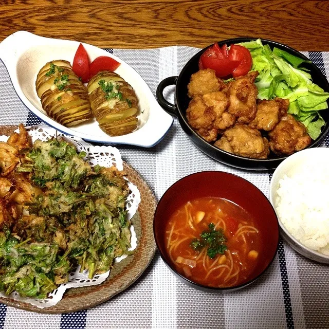 12DragonさんHassel back potatoes・鶏唐・ミネストローネスープ・芹とジャコのかき揚げと玉ねぎのかき揚げ|美也子さん