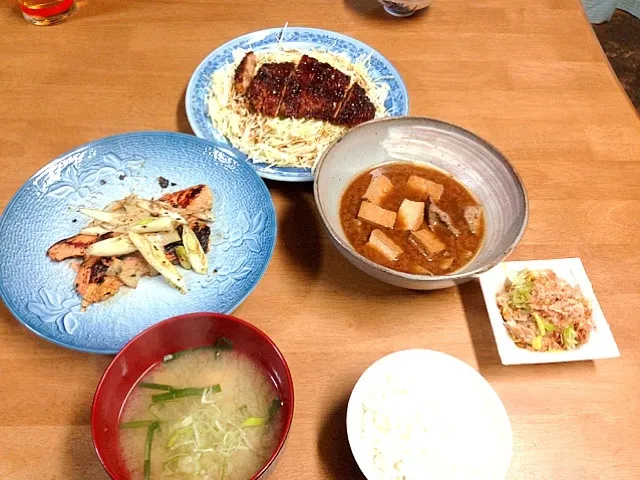 今日の晩ご飯😊旦那作！鮭の西京漬😁|mikaさん