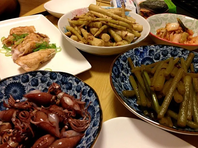 おうち居酒屋。細竹の土佐煮、ふきのきんぴら、黒鯛の白子の塩焼き、ほたるいか。|liccaさん