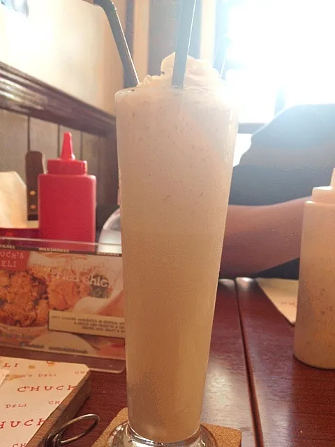 Coffee crumble milkshake|vica ortegaさん