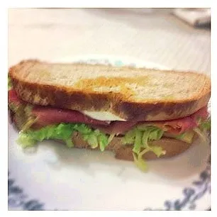 What a good sandwich|Carlos Mendibleさん