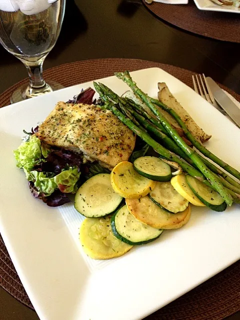 Grilled Salmon baked potatoes, salad n veggies|killyさん