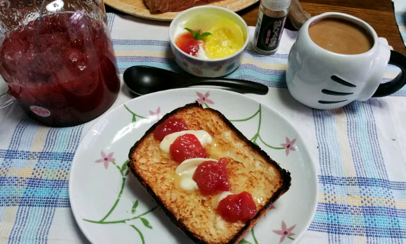 苺ジャムトースト(朝食)|シェリリンさん