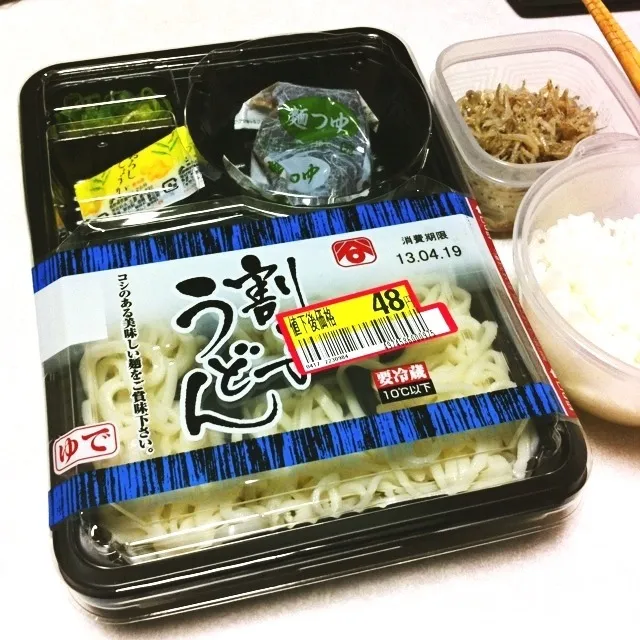 Snapdishの料理写真:130418-割子うどん(¥48)、じゃこ、ご飯 ¥170 #夕食|dune725さん