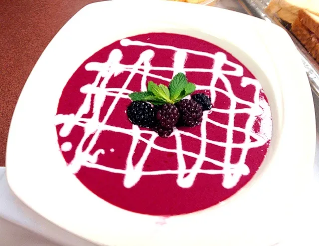 Summer Blackberries Soup|willさん