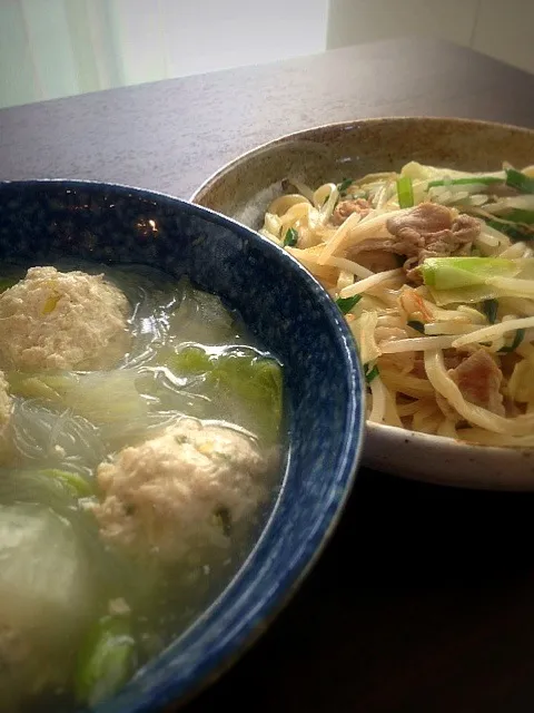 Snapdishの料理写真:鶏団子と春雨と白菜の煮物・白だしで焼うどん|やぎさん