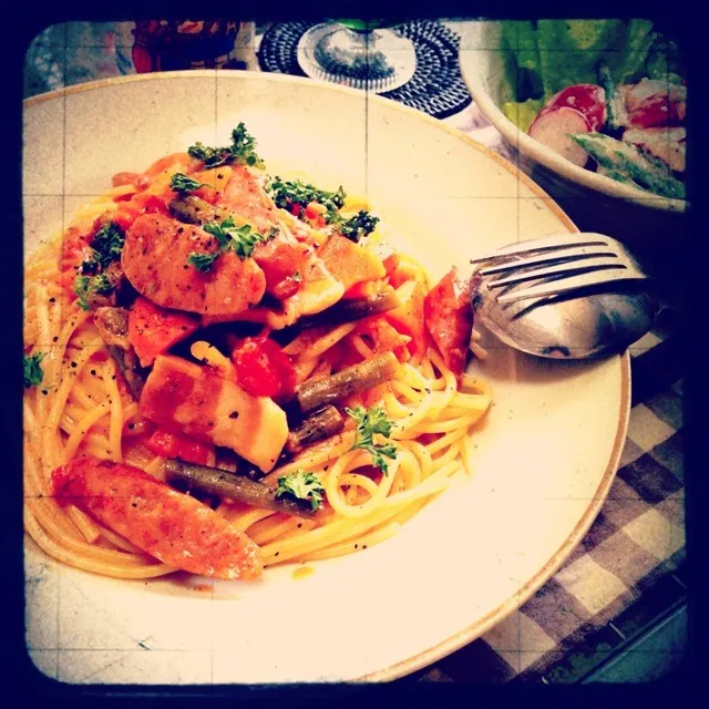 Snapdishの料理写真:今日のトモコンダテはリメイクパスタ🍅🐷🍝|🇯🇵ともこちゃん。さん