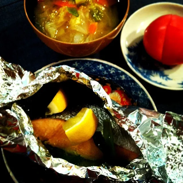 有機野菜と鮭の酒蒸し🍶と…お味噌汁|tayukoさん