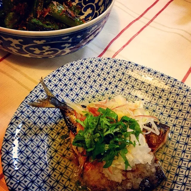 秋刀魚の焼き浸し ししとうの生姜醤油和え|🌀さん