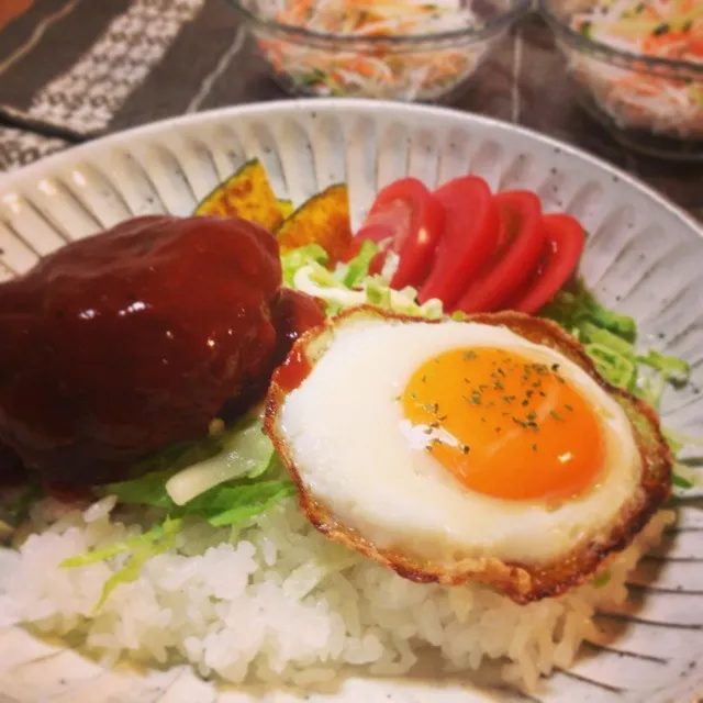 Snapdishの料理写真:ハワイア〜ン(*☻-☻*)ロコモコ!!!|おかなさん