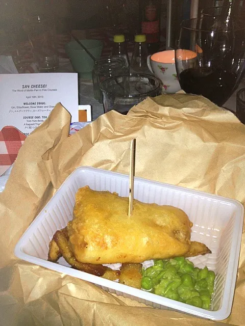 Perfect fish and chips with peas at the Art Of Dining Popup in Tokyo|lauren shannonさん