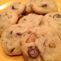 Snapdishの料理写真:Butter toffee chocolate chip cookies|princessさん