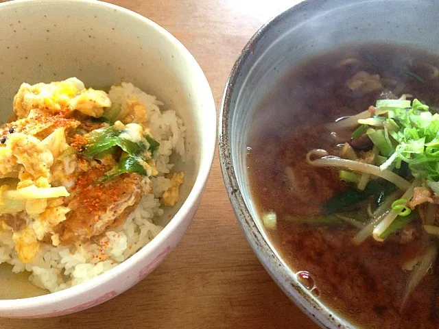 旦那作🎶コロッケカツ丼と自家製！味噌ラーメン🍜|mikaさん