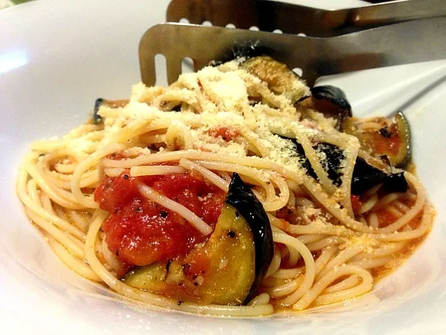 茄子とトマトのパスタ♪|tku🍅🍝🍜🍝🍜🍝🍅さん