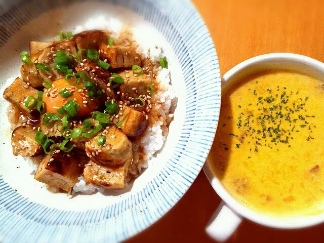 tama家のキンピラつくねで親子丼＆カボチャのグラタンでポタージュスープ♪|まゆきさん