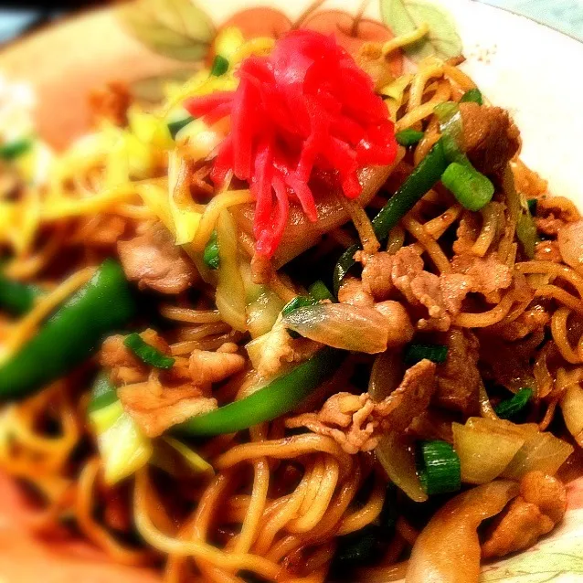 ザ‼手抜き料理日清焼きそば（≧∇≦）。たまに食べたくなる粉末ソース‼|もかもいさん