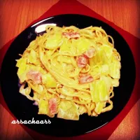 Snapdishの料理写真:春キャベツとベーコンのクリームパスタ|あちゃさん