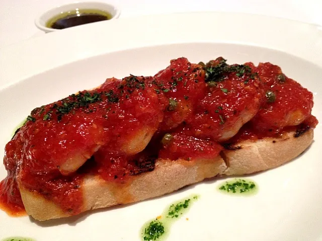 Tomato & shrimp bruschetta|12Dragonさん