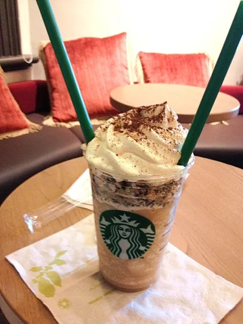 Snapdishの料理写真:コーヒーティラミスフラペチーノ|ビアンキさん