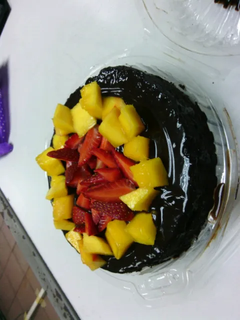 moist choc fruity|aishahさん