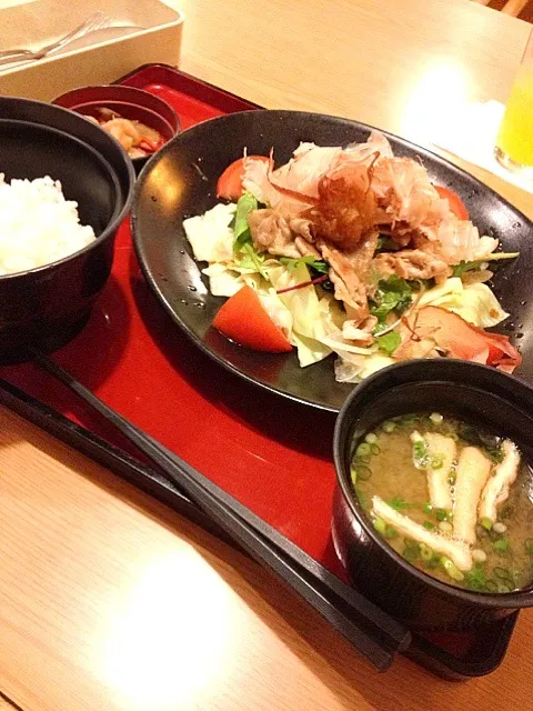 豚バラとキャベツのポン酢かけ定食|まこさん