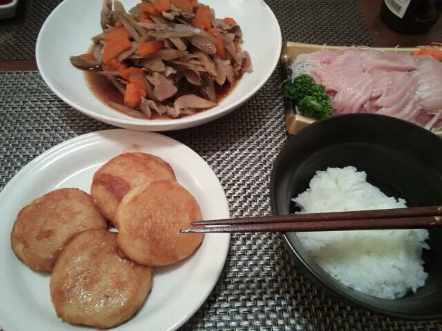 豚肉とごぼうにんじんの煮物・ポテトもち|浅子祐里耶さん