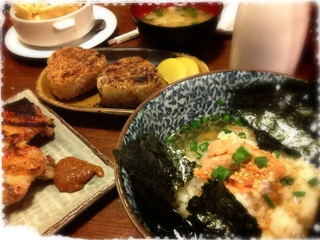 焼き鳥屋さんで〆の焼きおにぎり&鮭茶漬け☆彡|Chakoさん