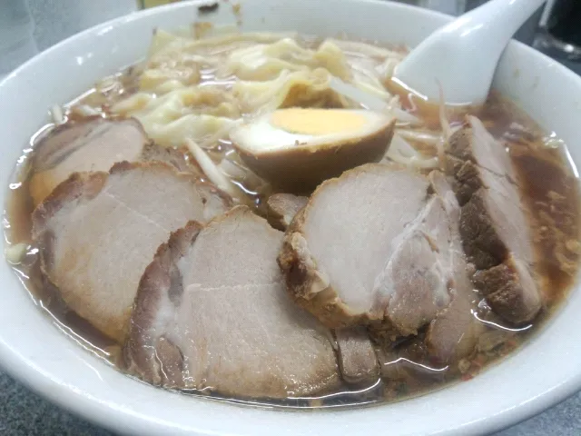 Snapdishの料理写真:チャーシューワンタン麺|サイファさん