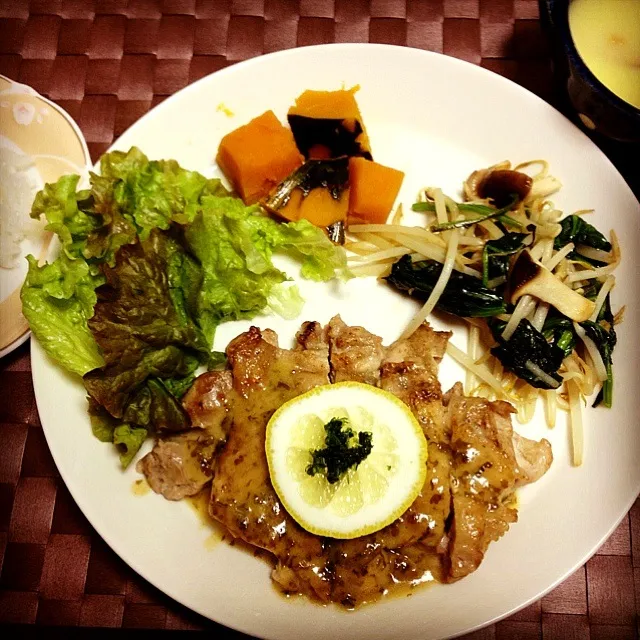 Snapdishの料理写真:晩御飯😳😳4/21|ズッキーさん