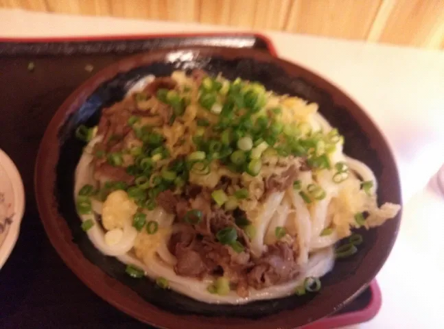 肉ぶっかけうどん|みやぽんさん