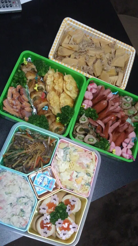 お花見弁当 ╰(๑ºั ϖ ºั ๑)╯ ▪▪▪▪▶♥|あゆ亭さん