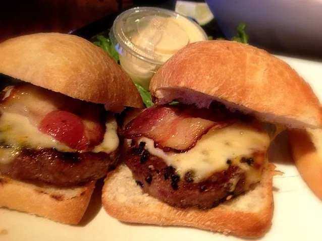 4 Cheese & Bacon Sliders|Myraさん